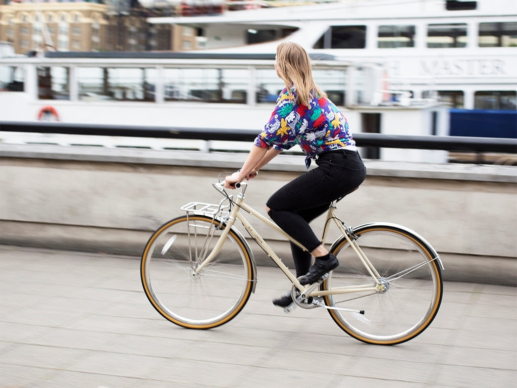 BLB Butterfly 3-speed Town Bike - Natural Beige *NEW BIKE* Damsko BLB Butterfly 3-speed Town Bike - Natural Beige *NEW BIKE* Damsko