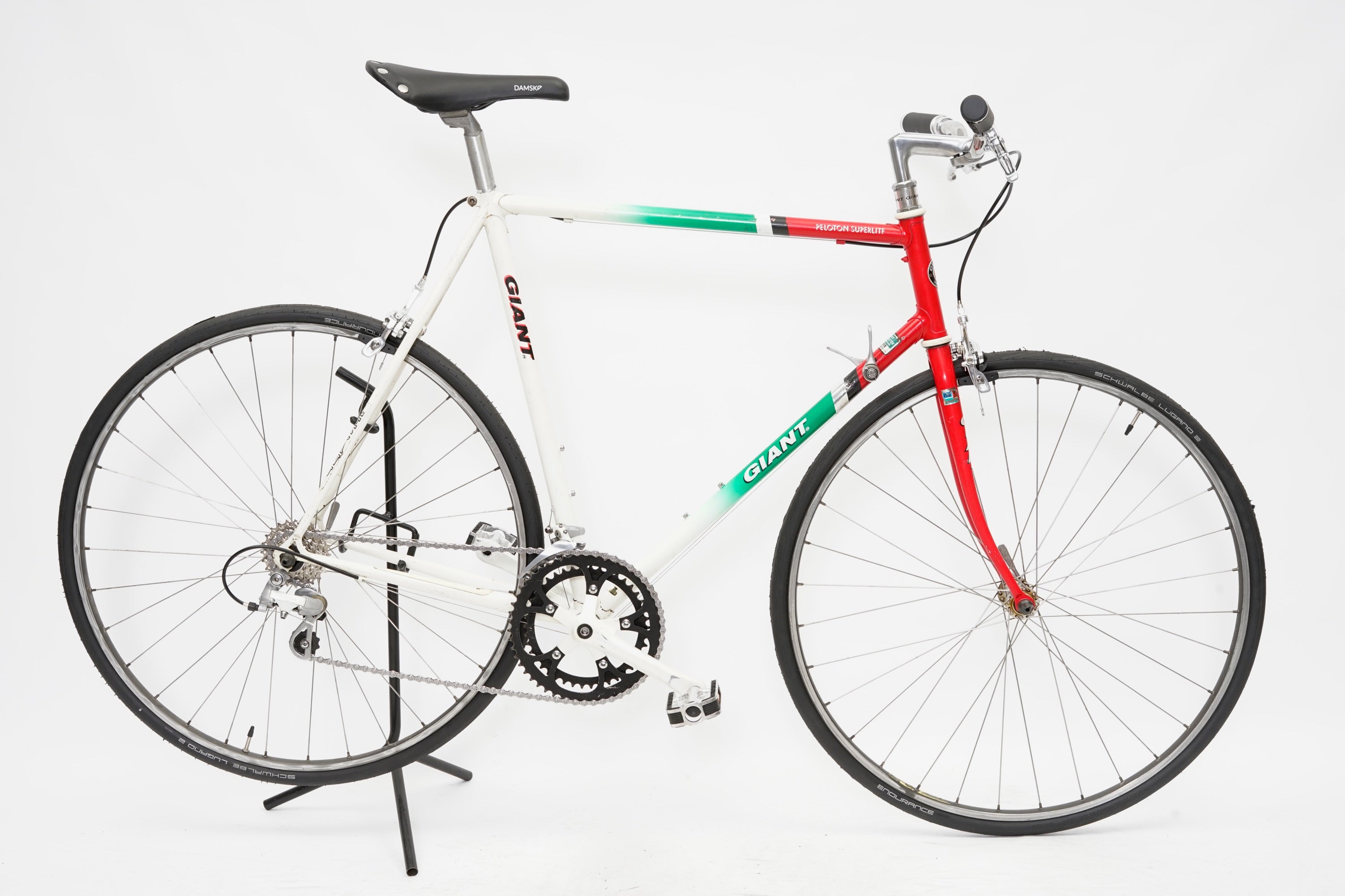 Giant Peloton Superlite | Newly Added